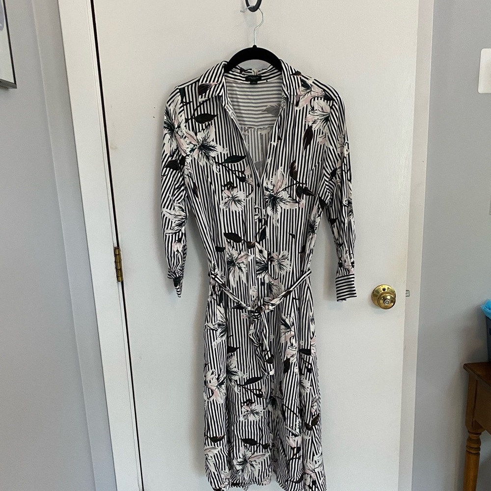 Striped Ann Taylor Shirt Dress with Floral Pattern and tie waist | 10